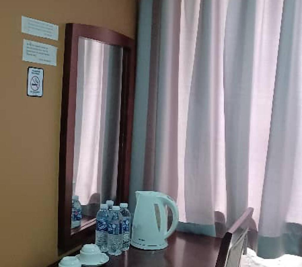 Hotel Sadong88 Кота-Кинабалу Экстерьер фото