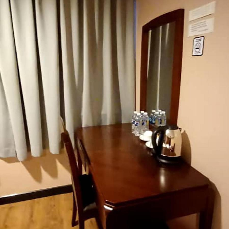 Hotel Sadong88 Кота-Кинабалу Экстерьер фото