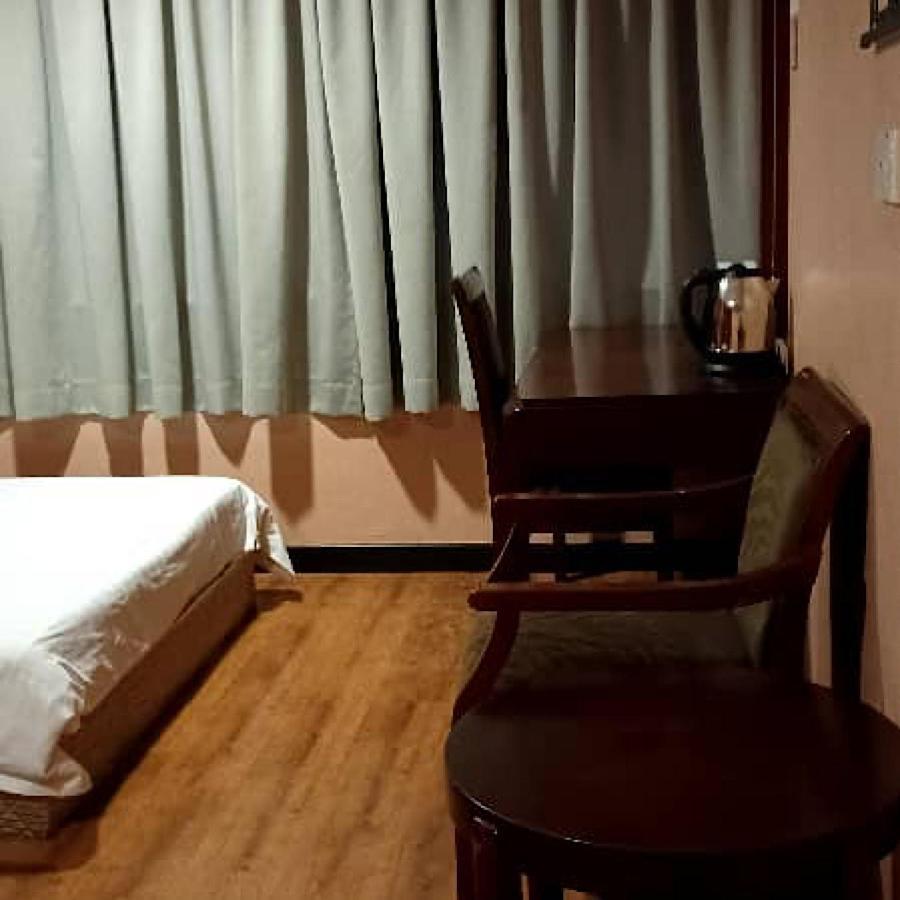 Hotel Sadong88 Кота-Кинабалу Экстерьер фото