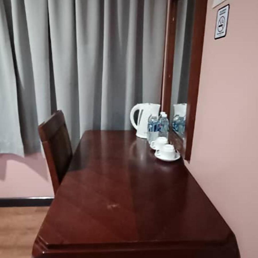 Hotel Sadong88 Кота-Кинабалу Экстерьер фото