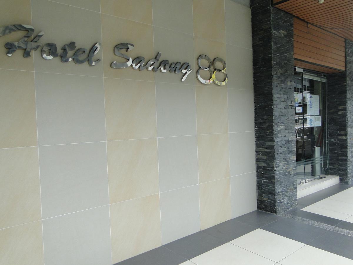 Hotel Sadong88 Кота-Кинабалу Экстерьер фото