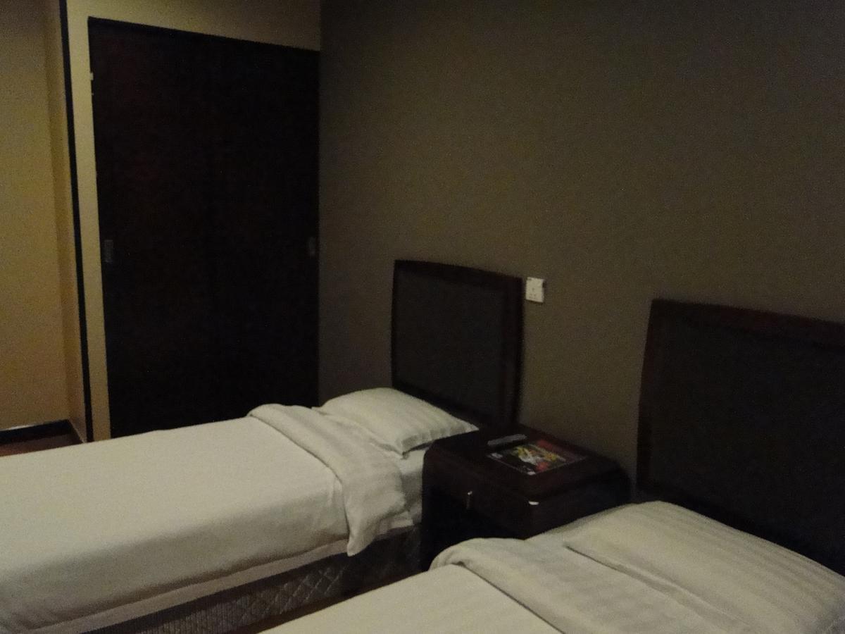 Hotel Sadong88 Кота-Кинабалу Экстерьер фото