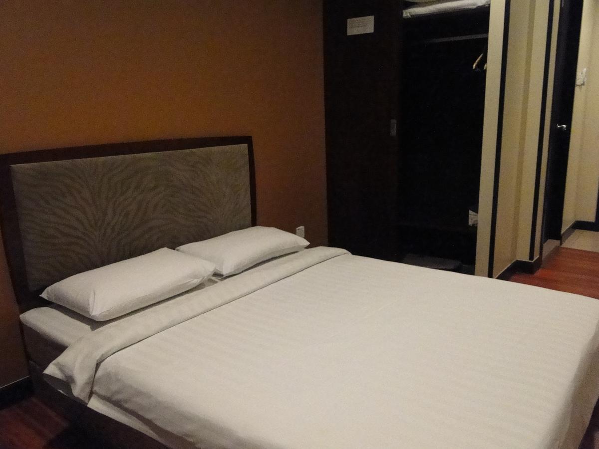 Hotel Sadong88 Кота-Кинабалу Экстерьер фото