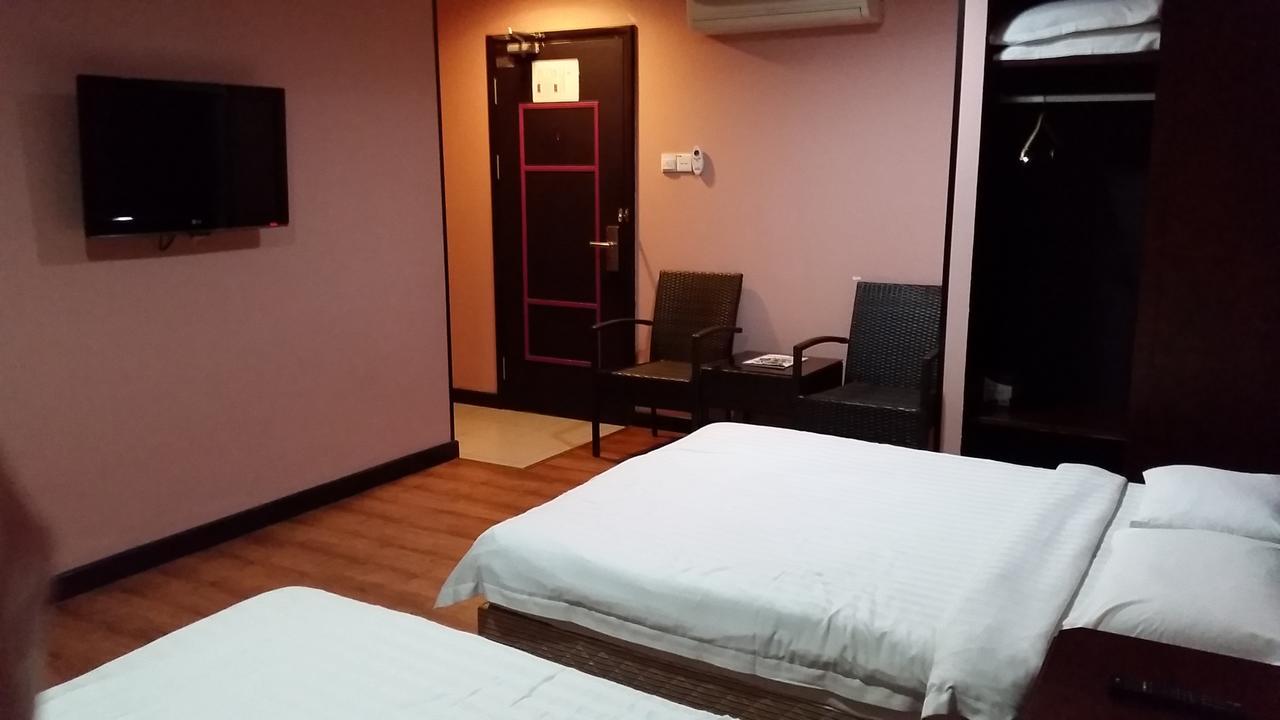 Hotel Sadong88 Кота-Кинабалу Экстерьер фото