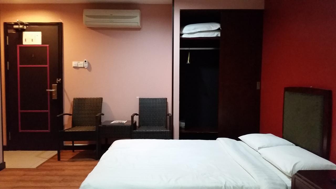 Hotel Sadong88 Кота-Кинабалу Экстерьер фото